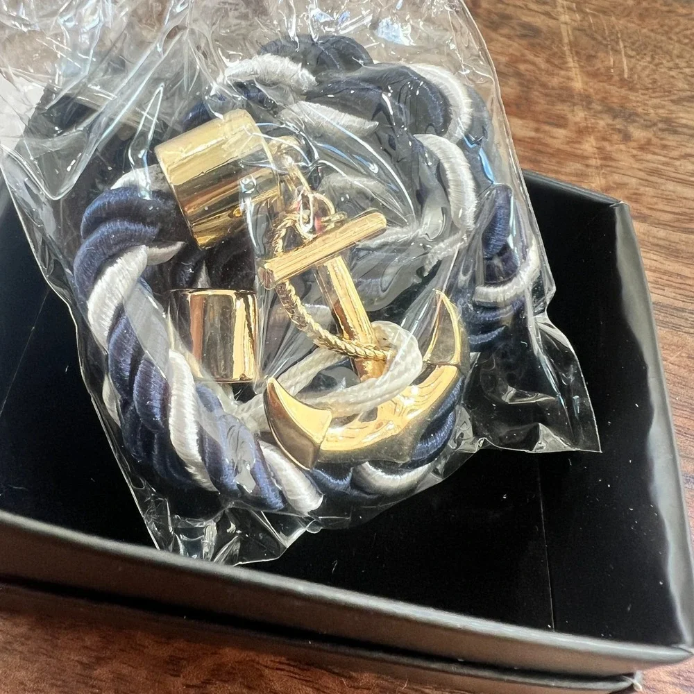 Avon Nautical Anchor Cord Bracelet NOS in Box Navy White Rope w/ Gold Anchor‎